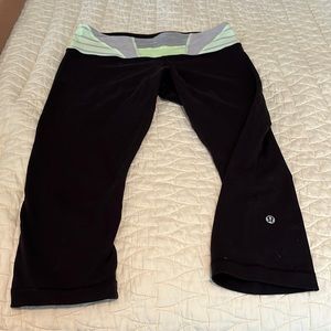 Lululemon crop leggings 8